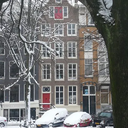 Canal View Apartment